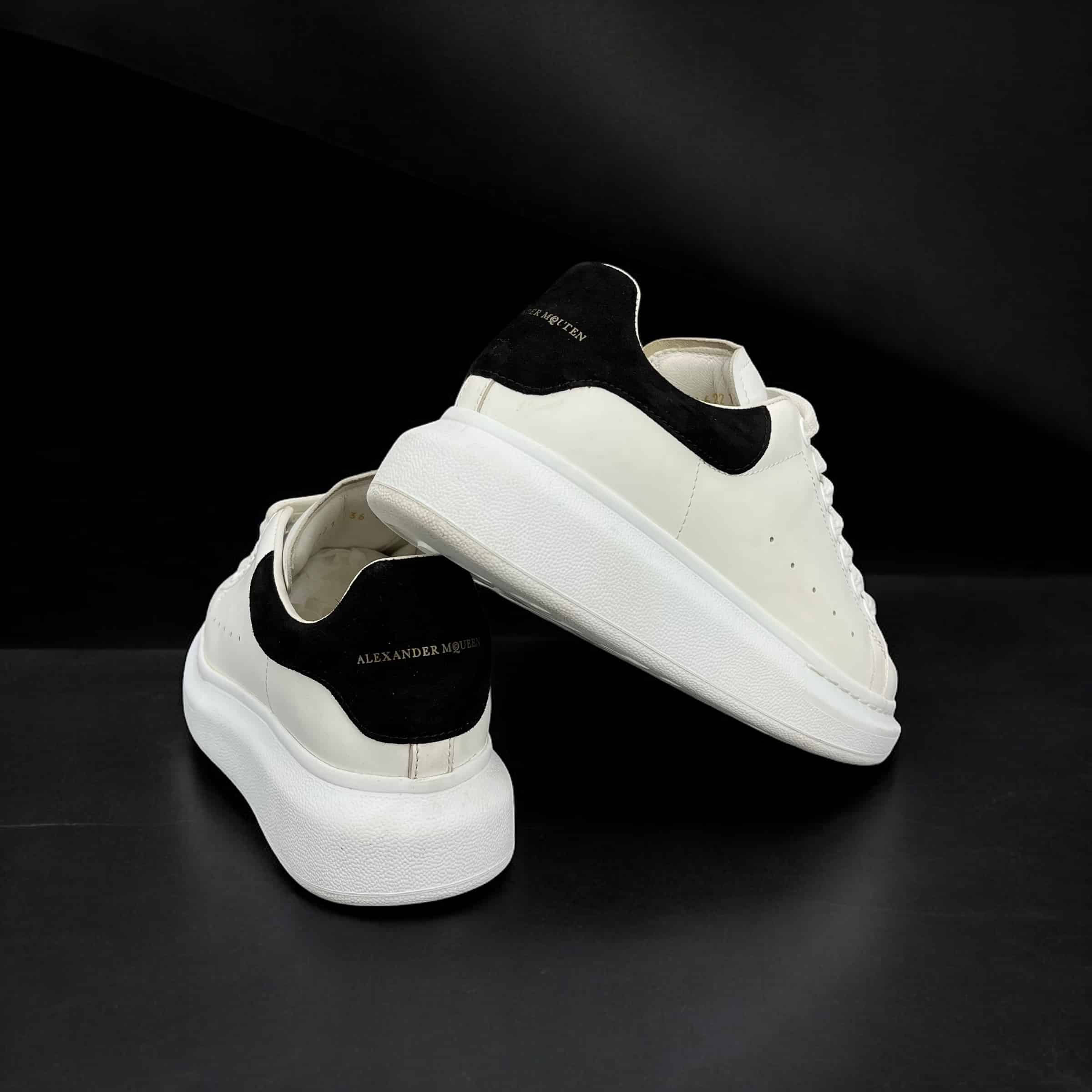 Alexander Mcqueen Oversize Blanc Noir Occasneaks